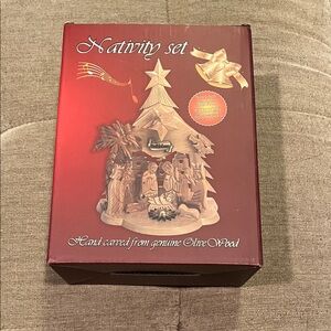 Holy Land Hand-Carved Olive Wood Nativity Set w Music Box Silent Night NIB